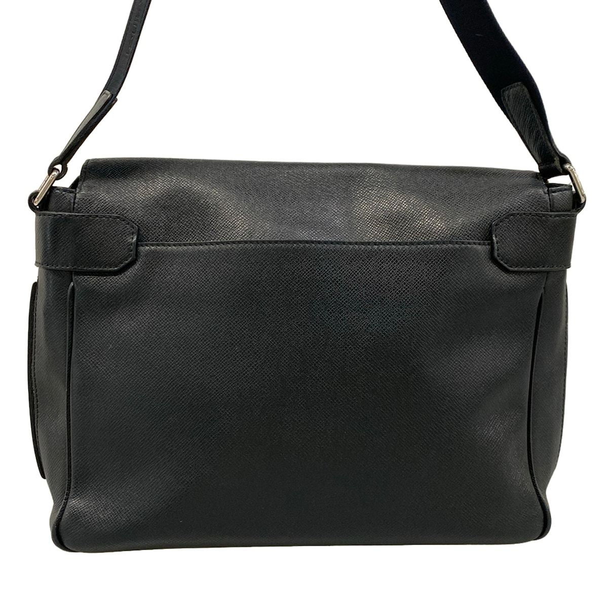 Louis Vuitton Shoulder Bag Taiga Roman MM Bol Leather — view 3