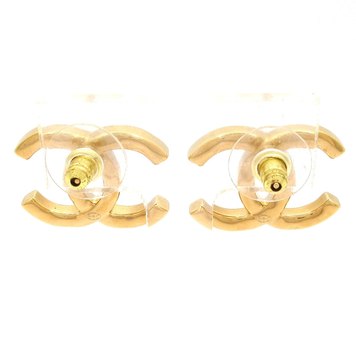 Chanel Earrings CC Logo Gold — view 3