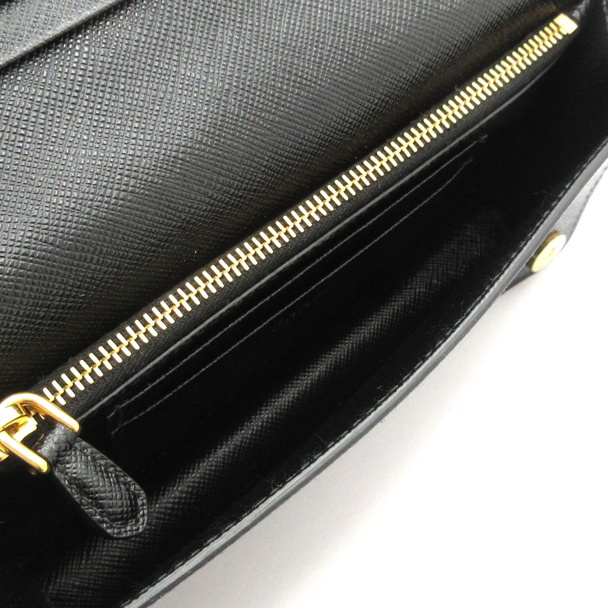 Prada Wallet Black Gold Chain Leather — view 4