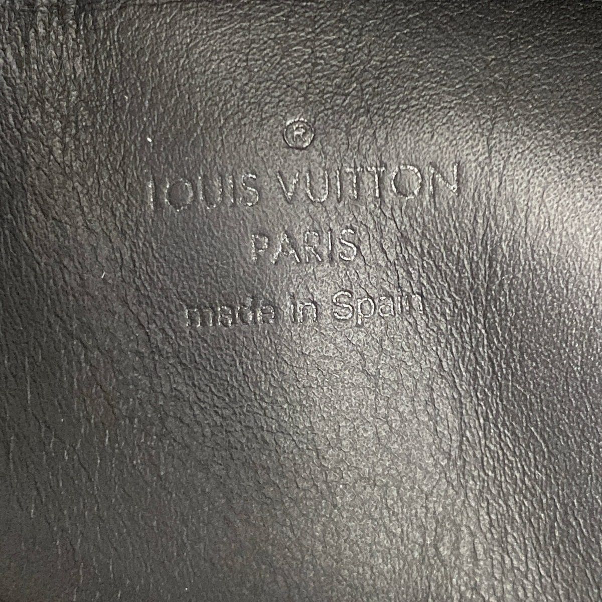 Louis Vuitton Pouch Monogram Shadow Vavin NV Black Leather Cowhide — view 5