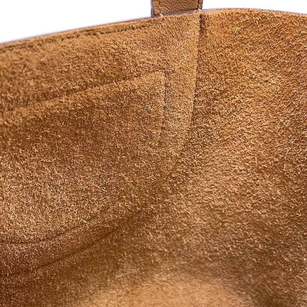 Hermes Tote in the Loop 18 Biscuit Gold Taurillon Clemence Swift — view 8