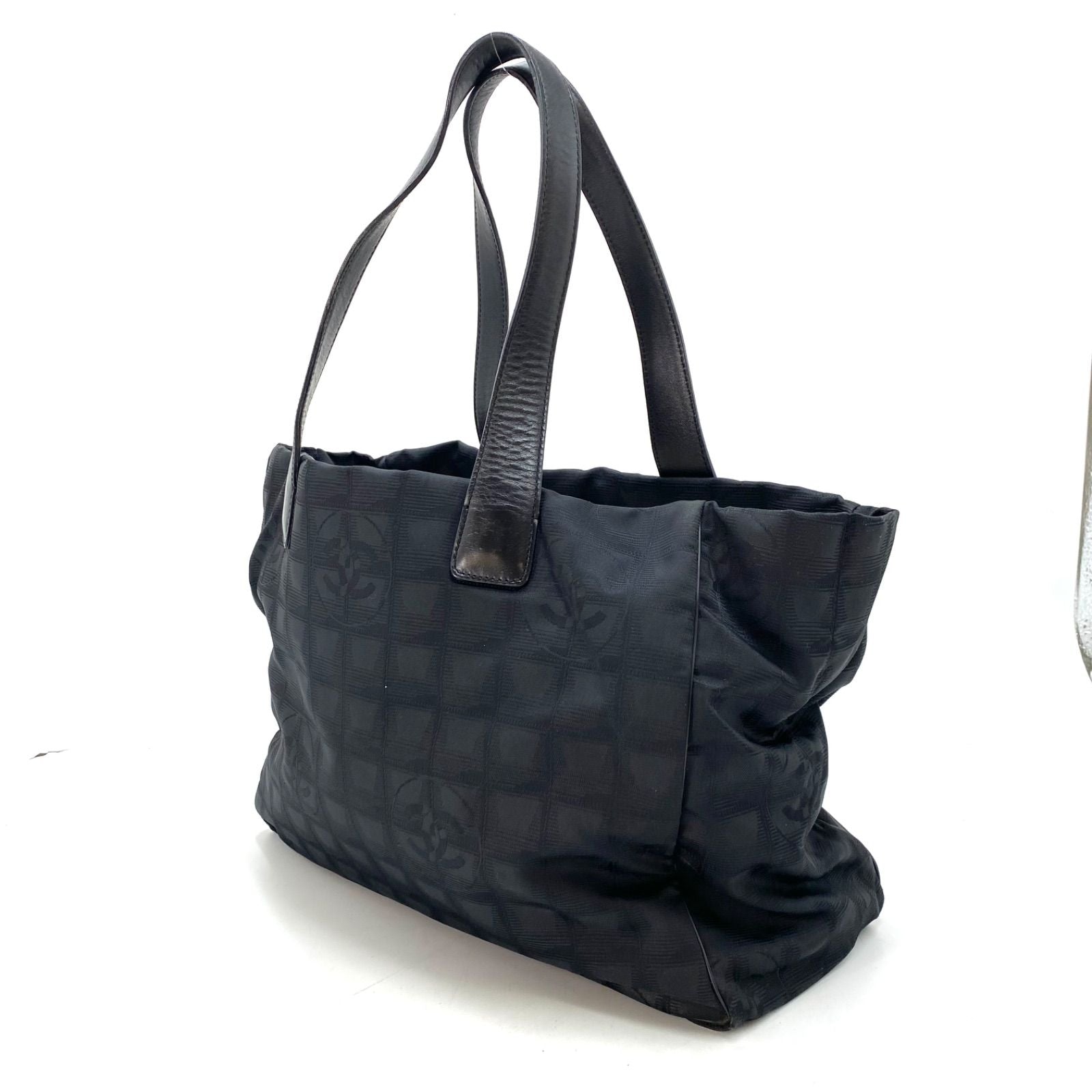 Chanel Tote Shoulder Bag New Travel Line Black — view 2
