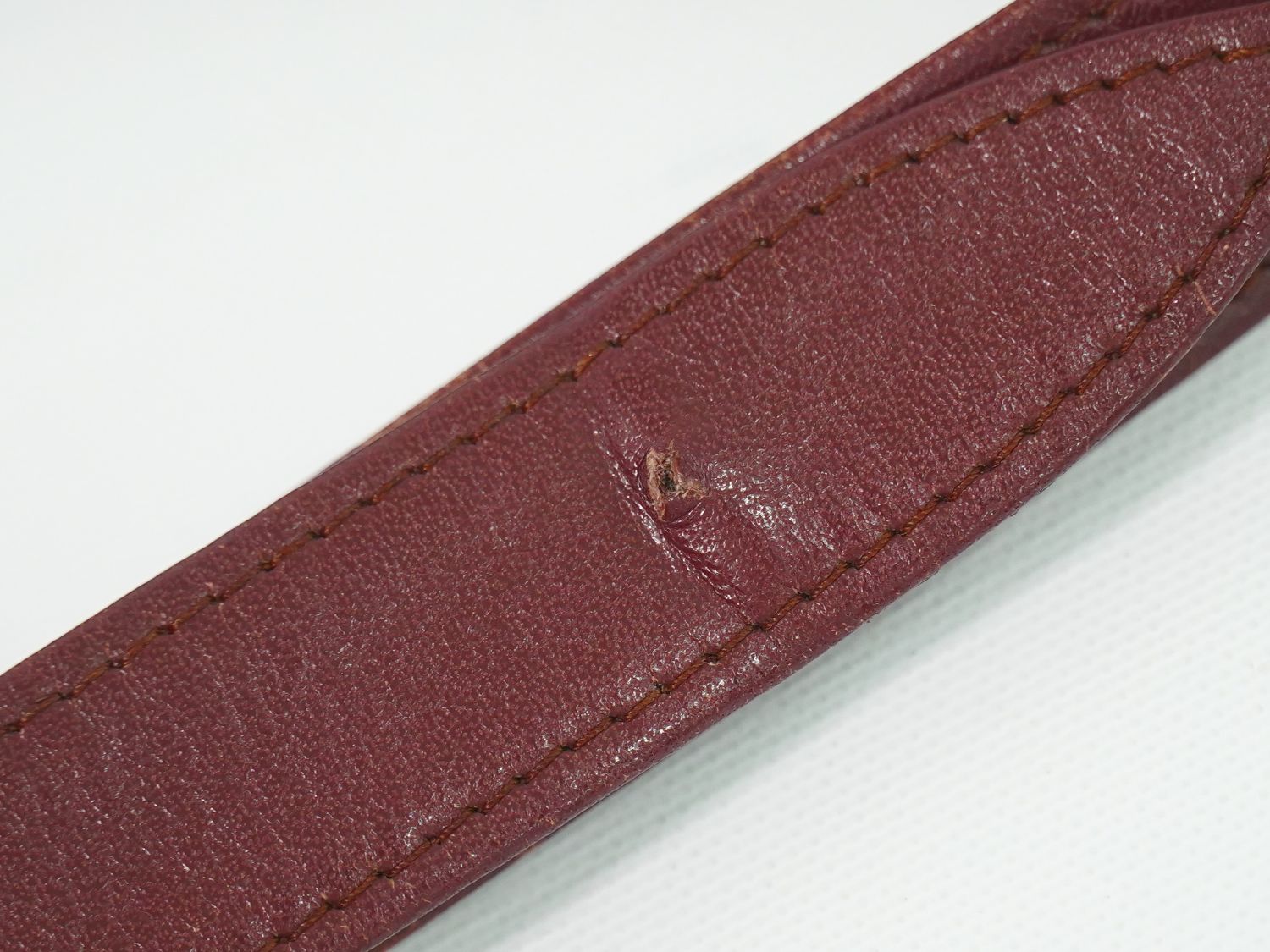 Cartier Must Line Shoulder Bag Leather Bordeaux — view 5