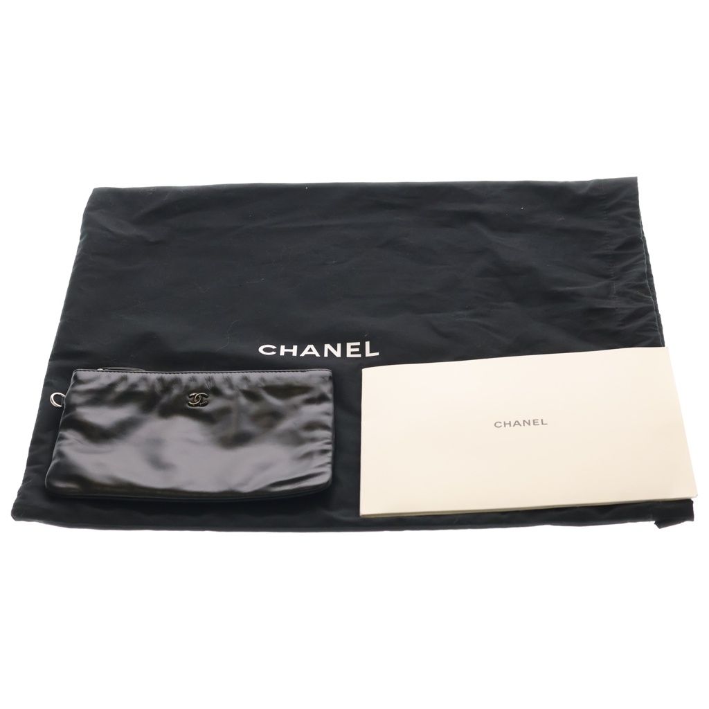Chanel 22 Small Calfskin Leather Shoulder Bag Black — view 7