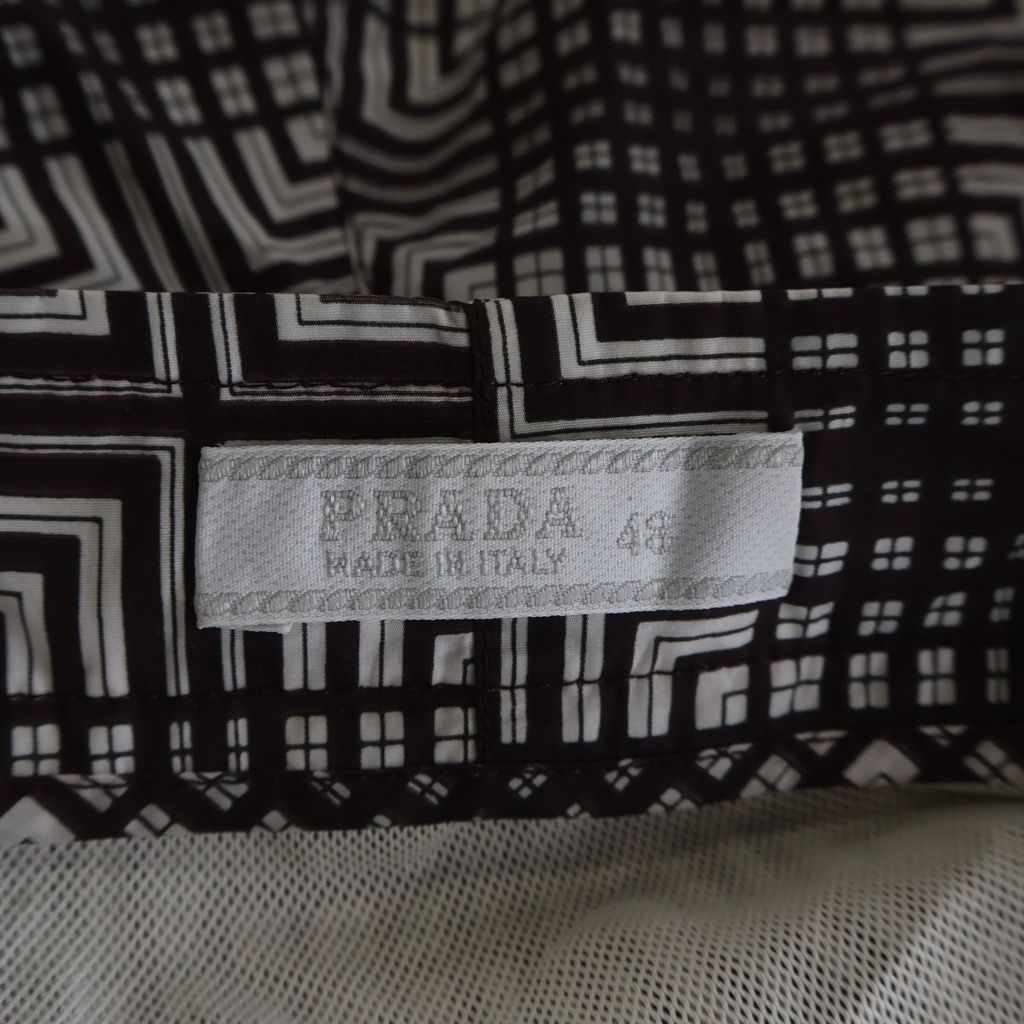 Prada Compact Shorts All Over Pattern Bordeaux White — view 7