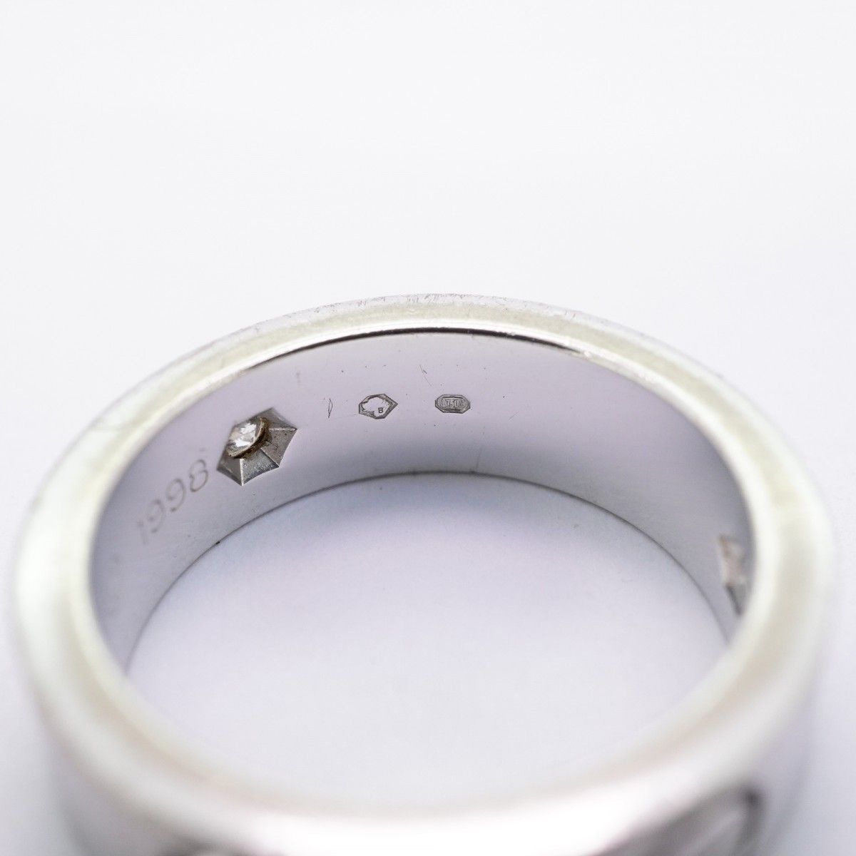 Cartier Ring Love 18k White Gold Diamond — view 6