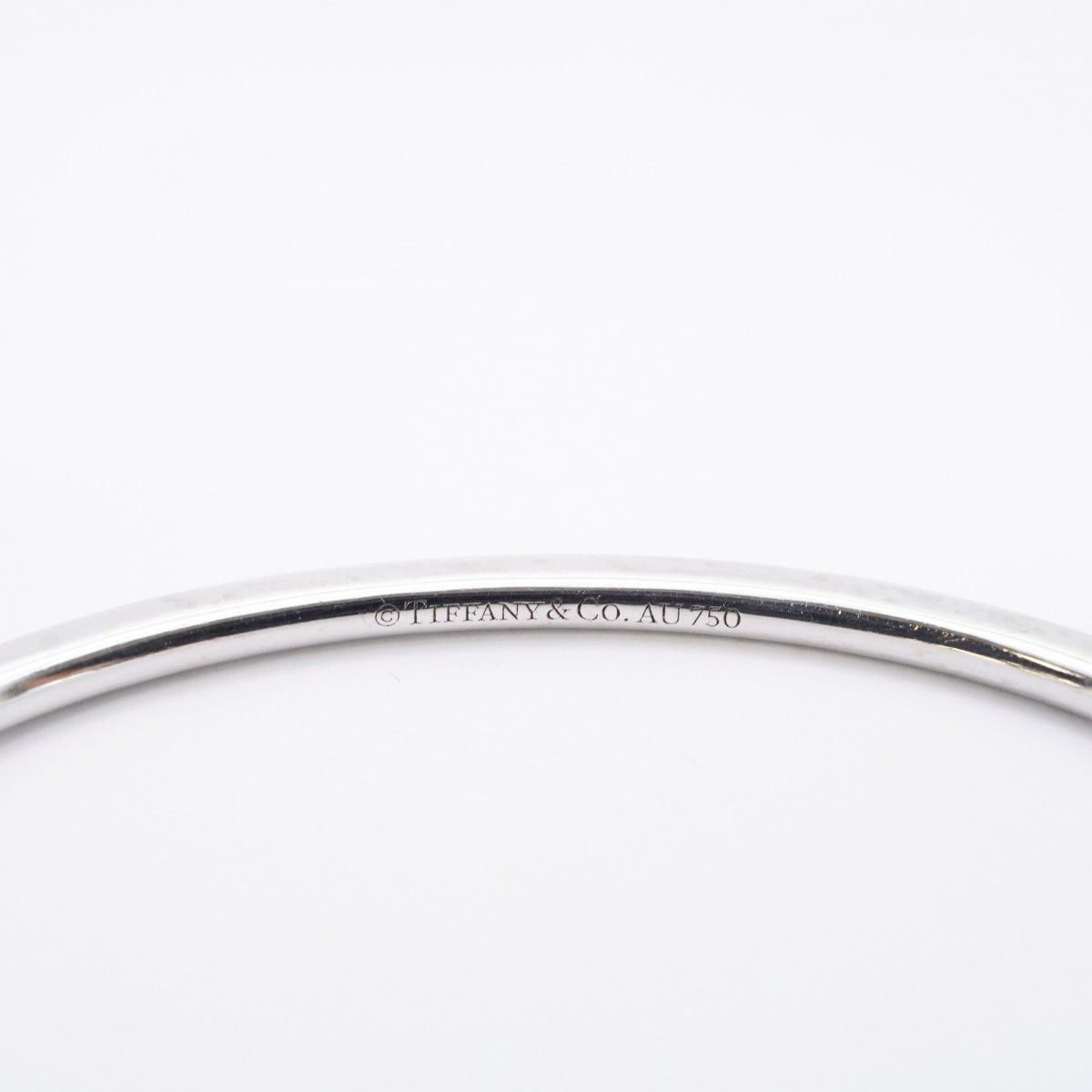 Tiffany & Co Bangle Metro Hinge 18k White Gold Diamond Bracelet — view 5