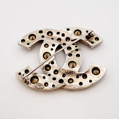 Chanel Brooch CC Logo Metal Rhinestone Silver — view 5