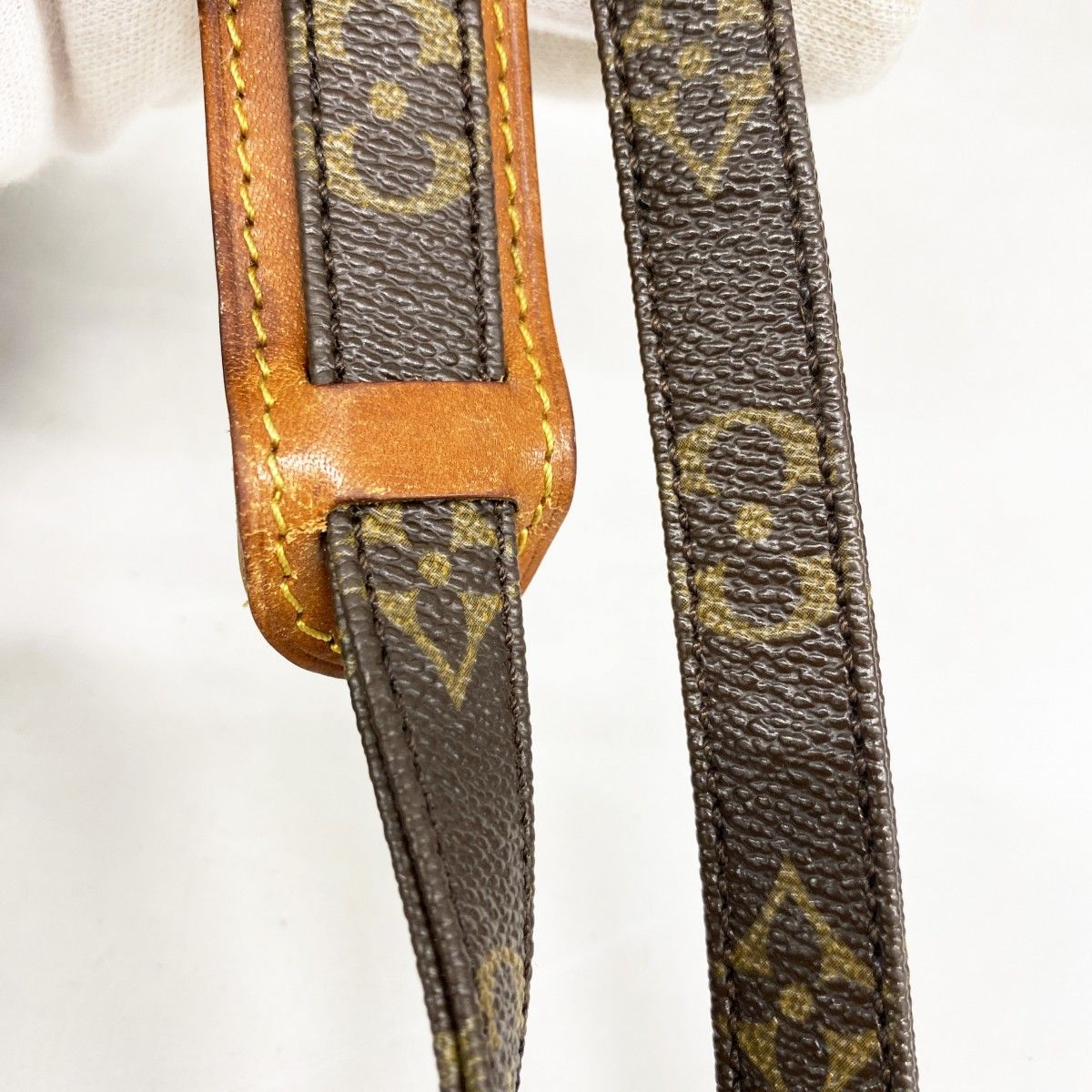 Louis Vuitton Shoulder Bag Monogram Amazon Brown — view 9
