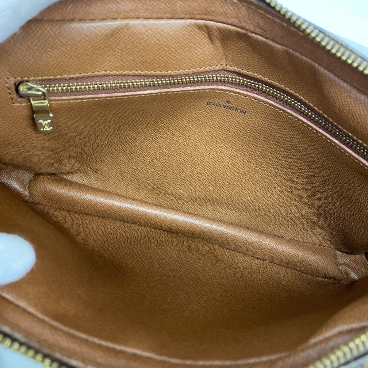 Louis Vuitton Clutch Monogram Marly Dragonne GM Brown — view 4