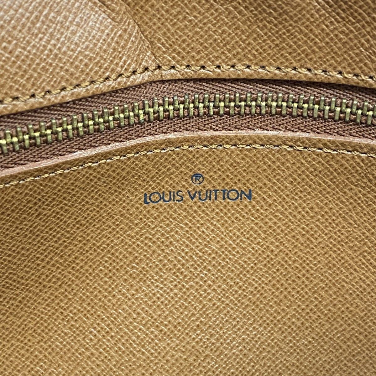 Louis Vuitton Clutch Monogram Marly Dragonne GM Brown — view 5