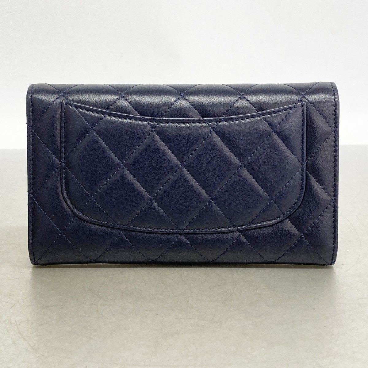 Chanel Wallet Quilted Lambskin Navy Silver — view 5