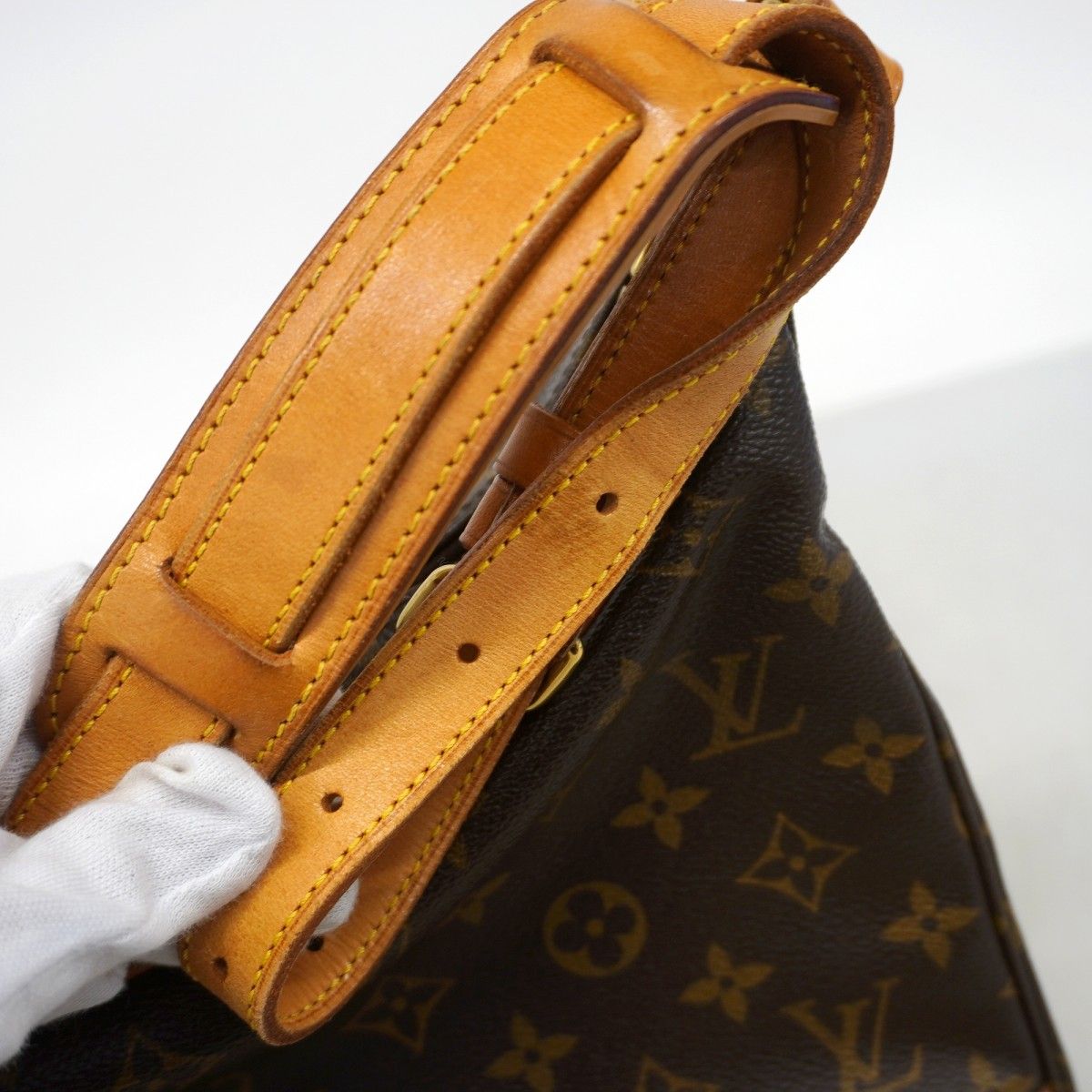 Louis Vuitton Shoulder Bag Monogram Boulogne 30 Brown — view 8
