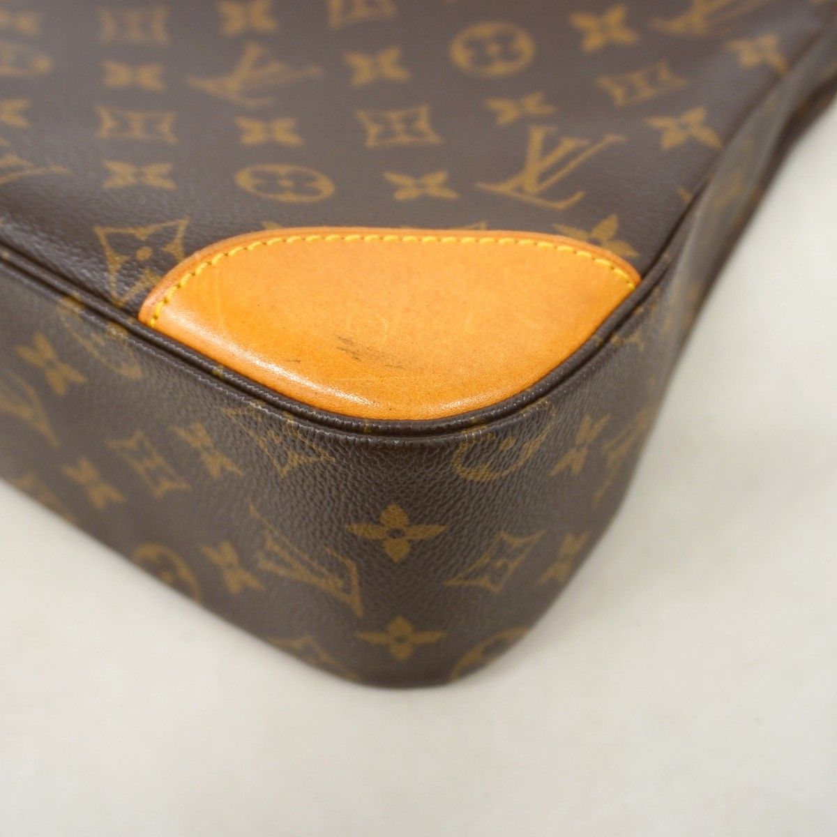 Louis Vuitton Shoulder Bag Monogram Boulogne 30 Brown — view 6