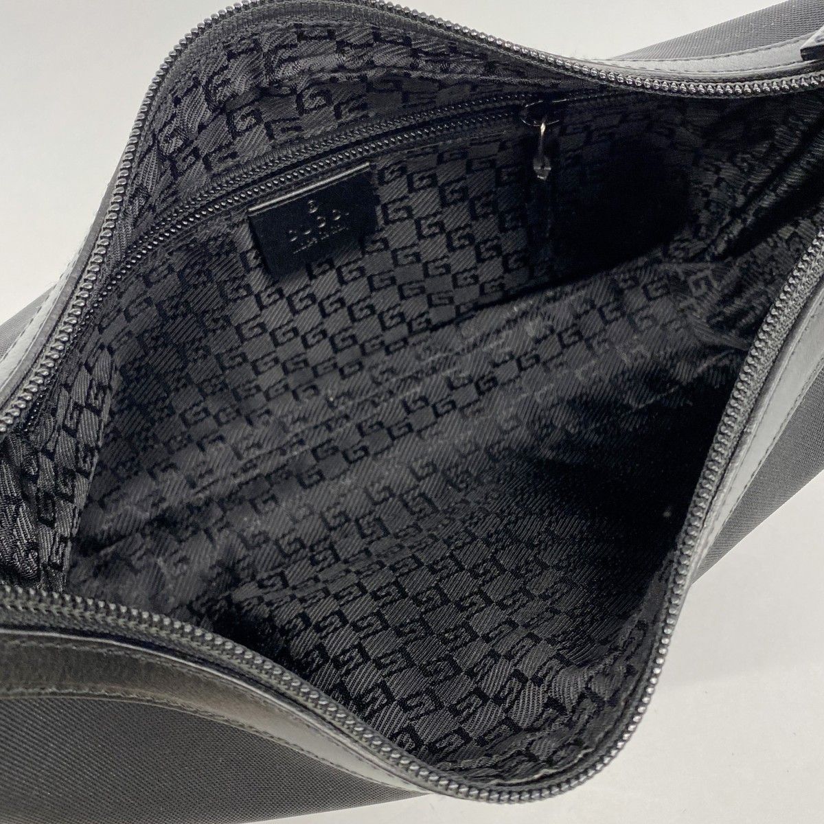 Gucci Shoulder Bag Canvas Black Silver — view 4
