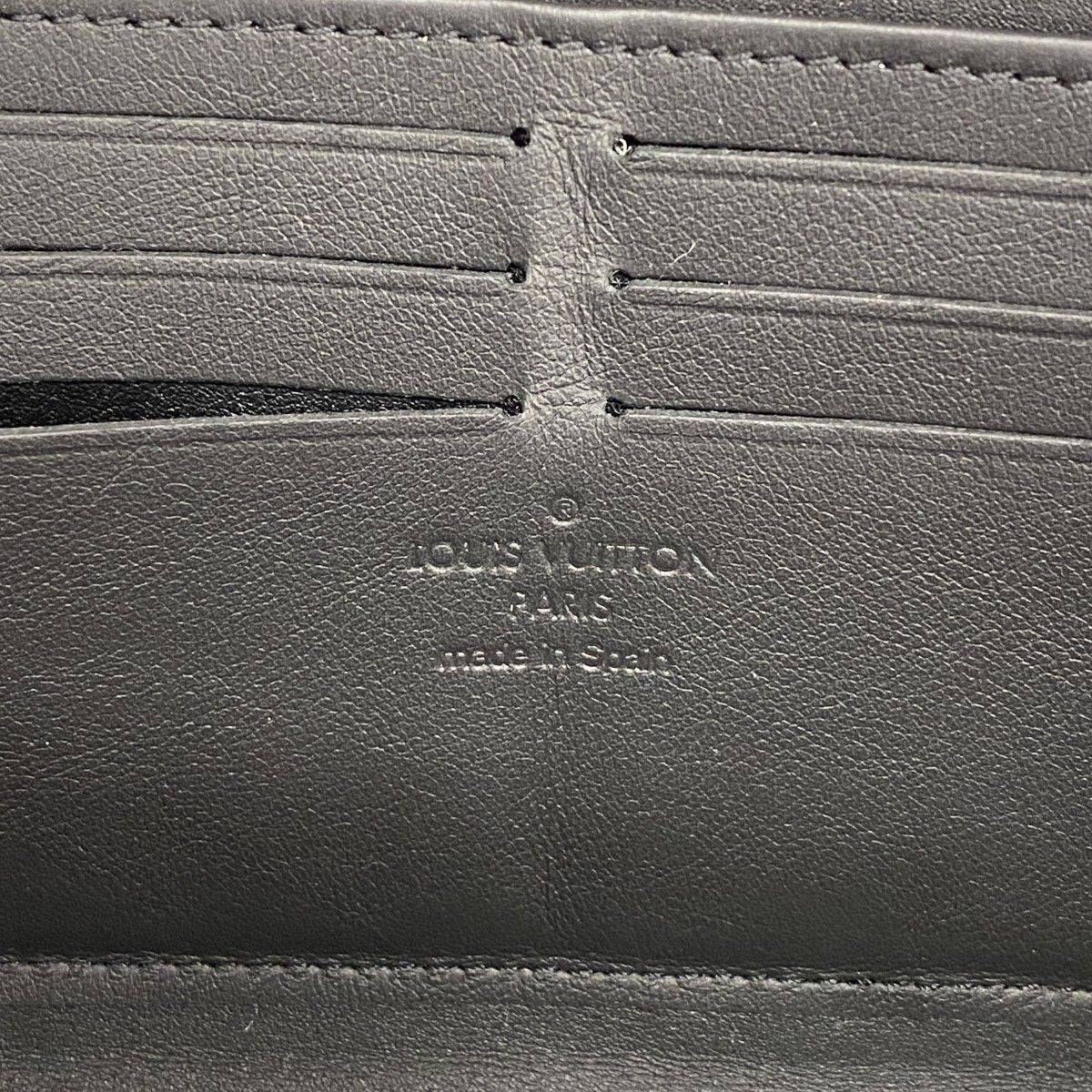 Louis Vuitton Wallet LV Aerogram Zippy Black — view 5
