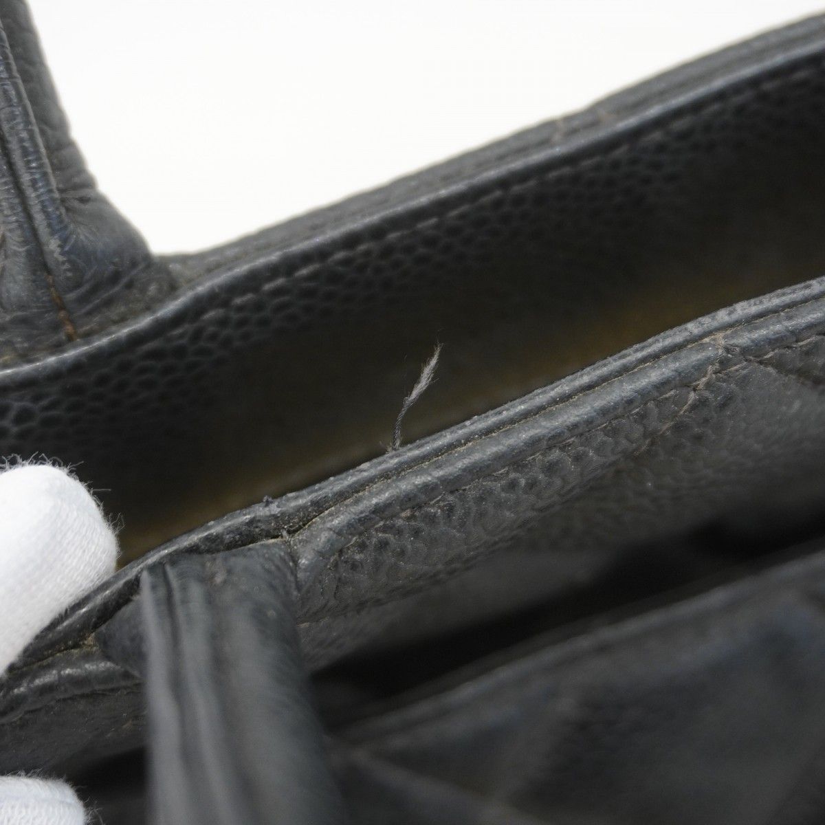 Chanel Tote Medallion Caviar Leather Black Gold — view 8