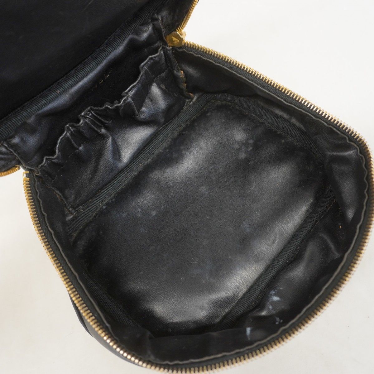 Chanel Vanity Bag Bicolor Lambskin Black Gold — view 4