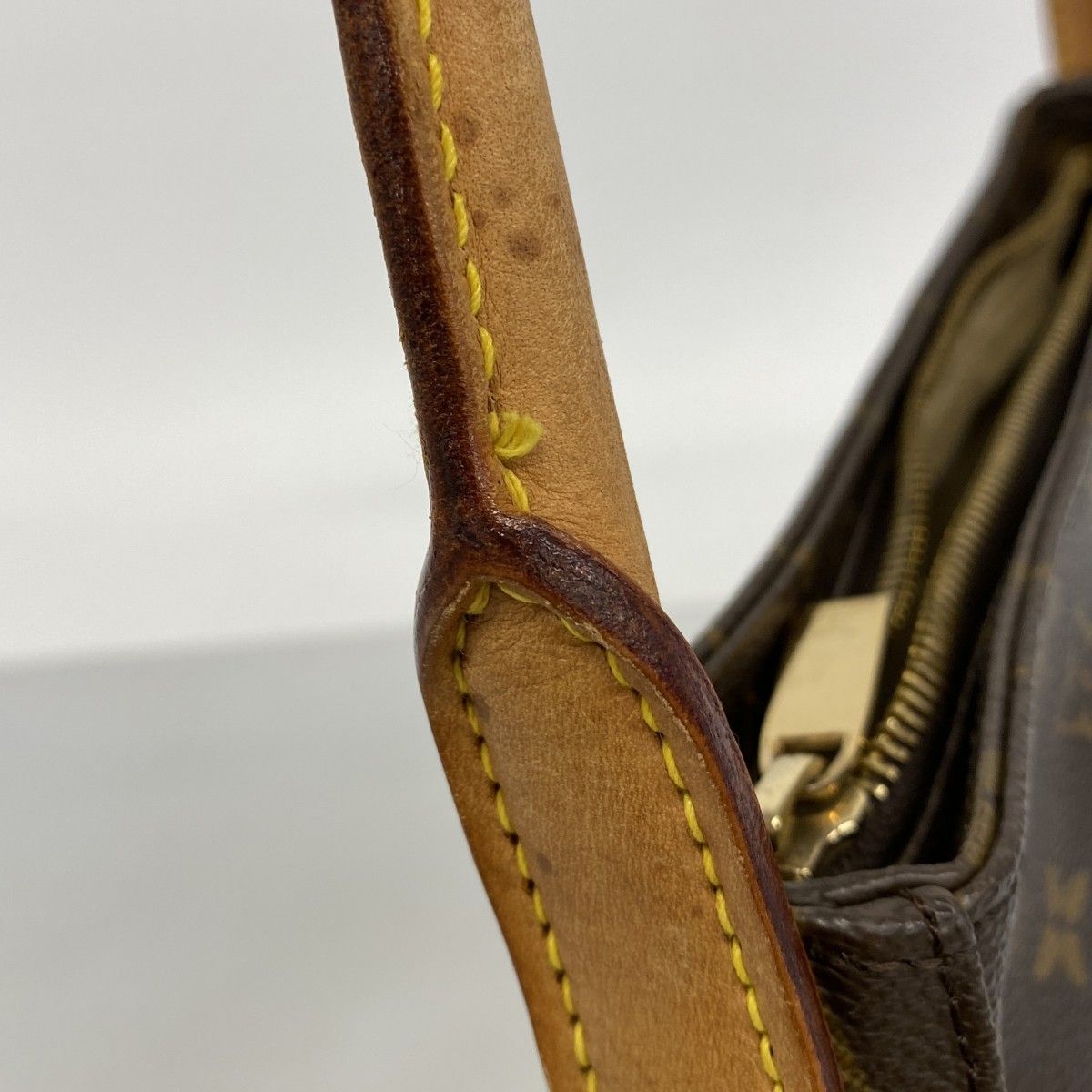 Louis Vuitton Shoulder Bag Monogram Looping MM Brown — view 6