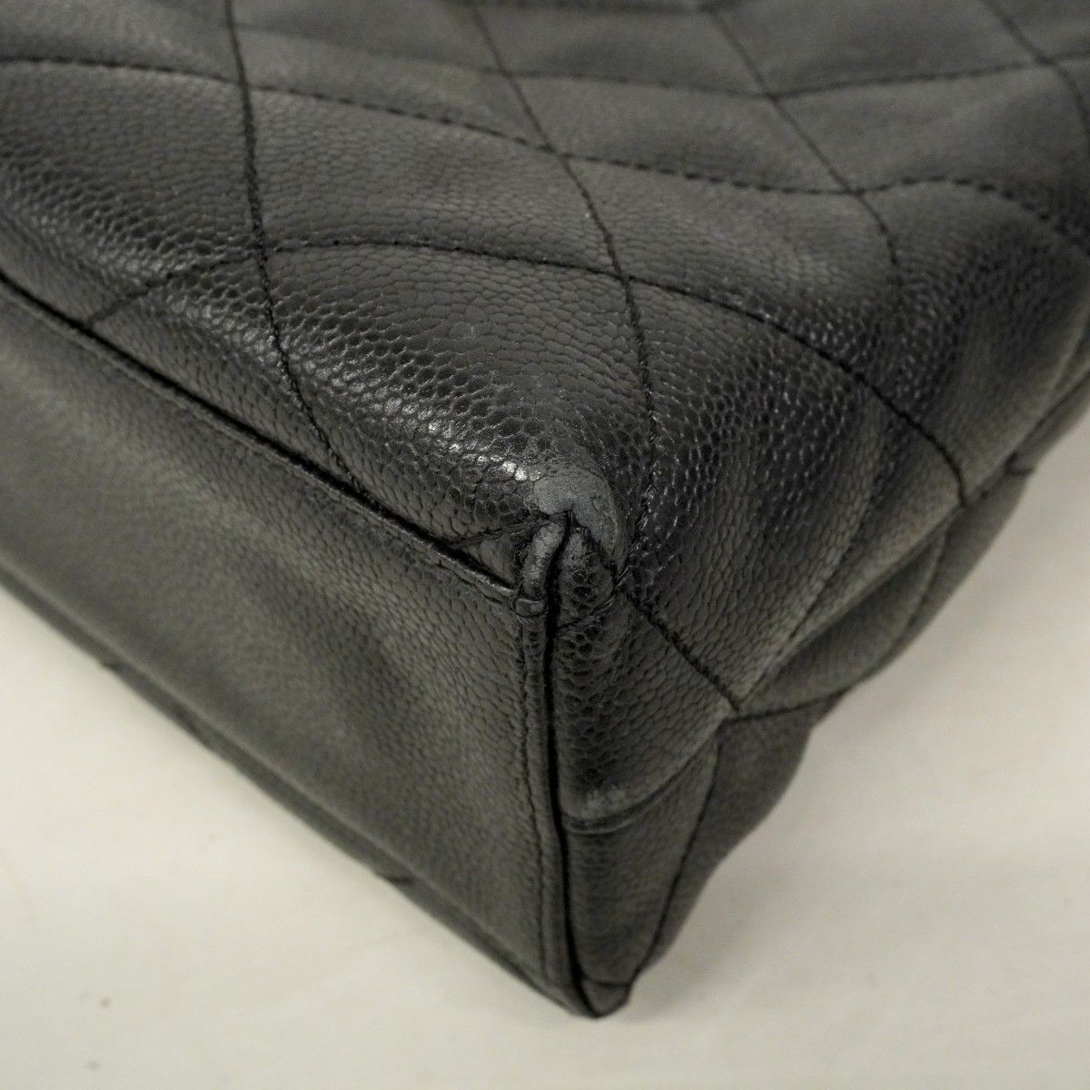 Chanel Shoulder Bag Quilted Caviar Leather Black Gold — view 6