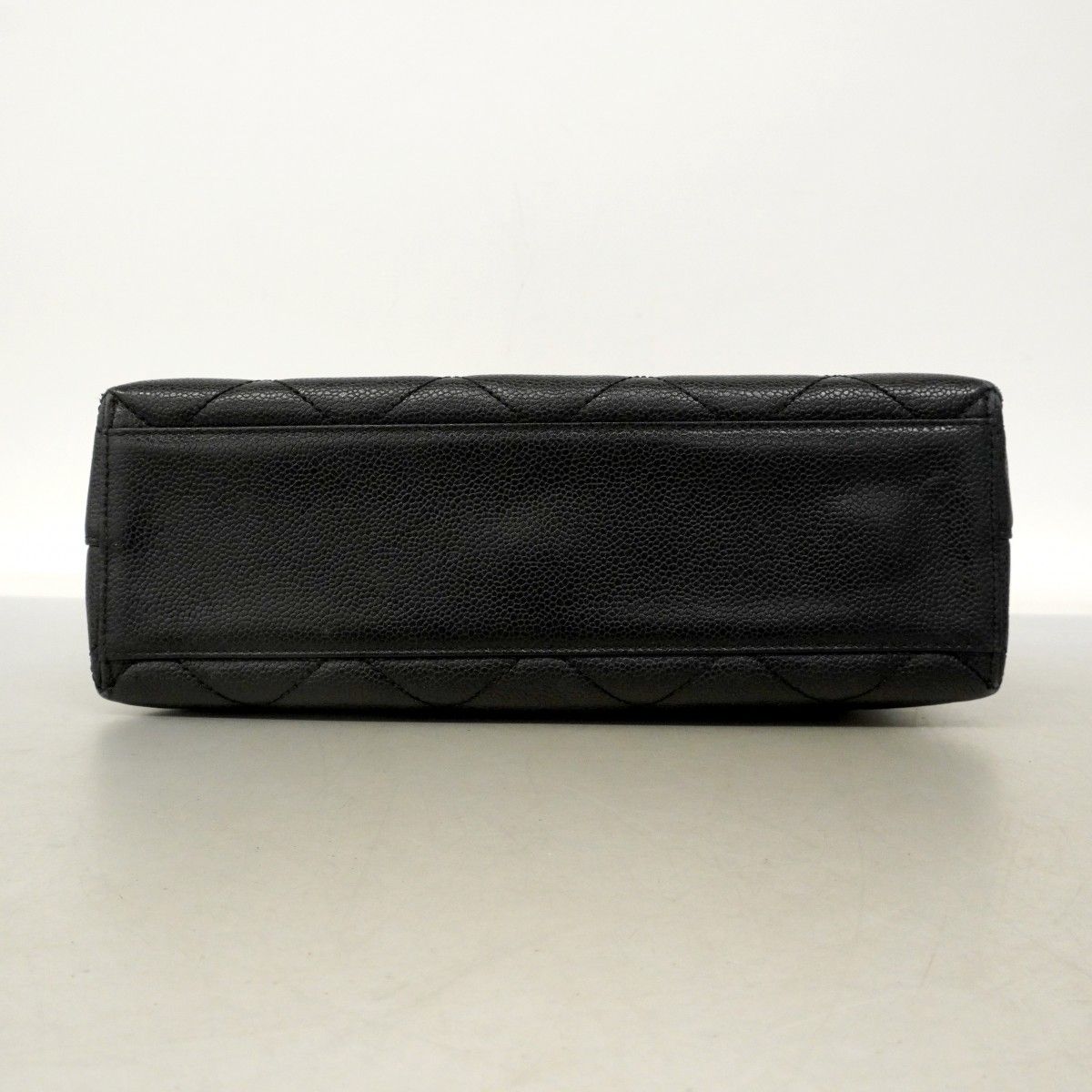 Chanel Shoulder Bag Quilted Caviar Leather Black Gold — view 3