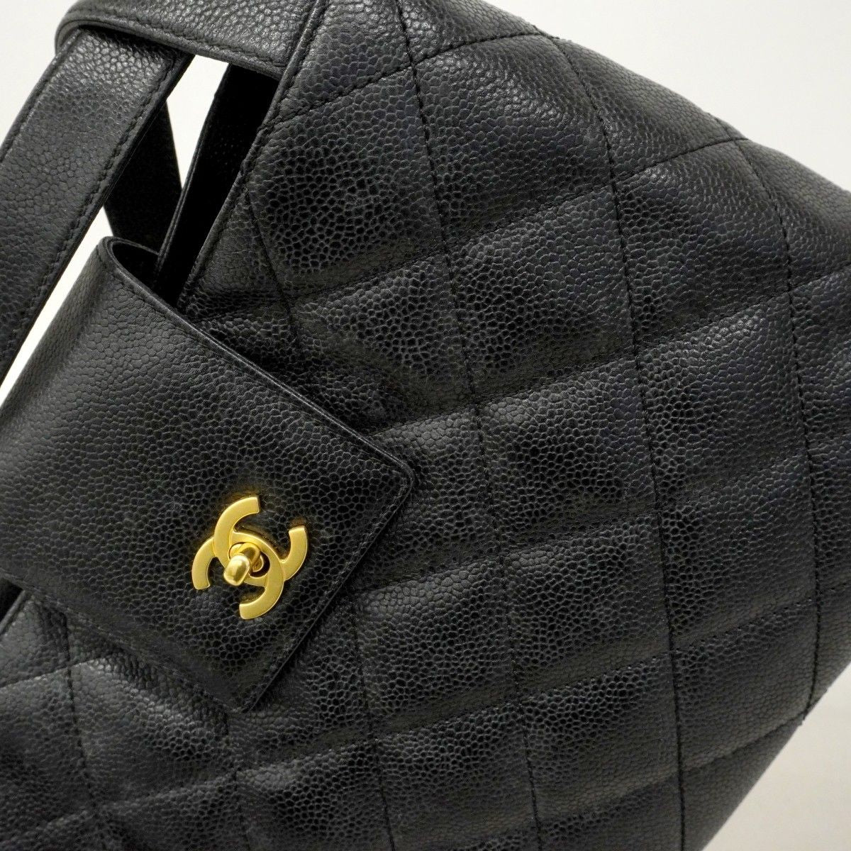 Chanel Shoulder Bag Quilted Caviar Leather Black Gold — view 8