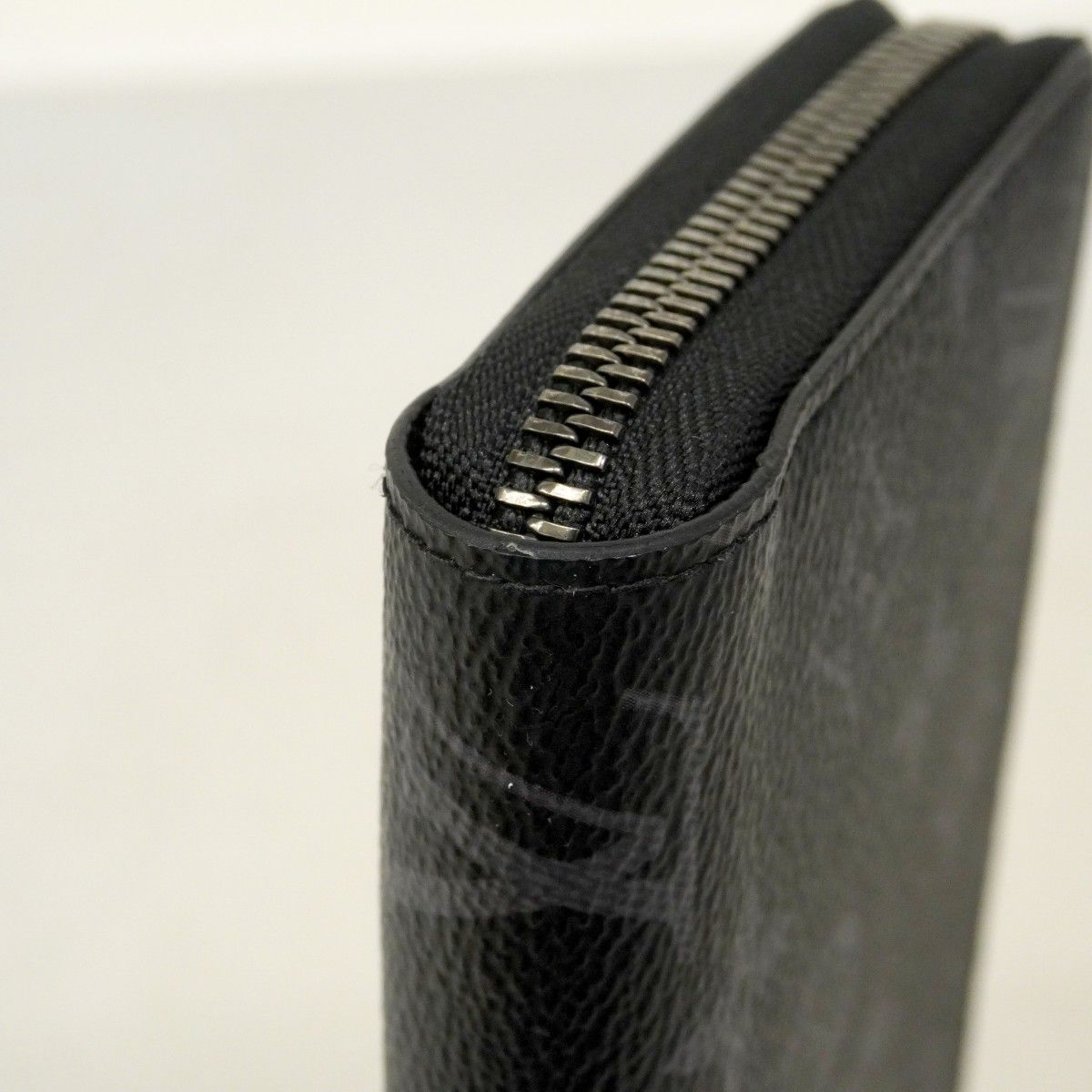 Louis Vuitton Wallet Monogram Eclipse Zippy Horizontal Black — view 6