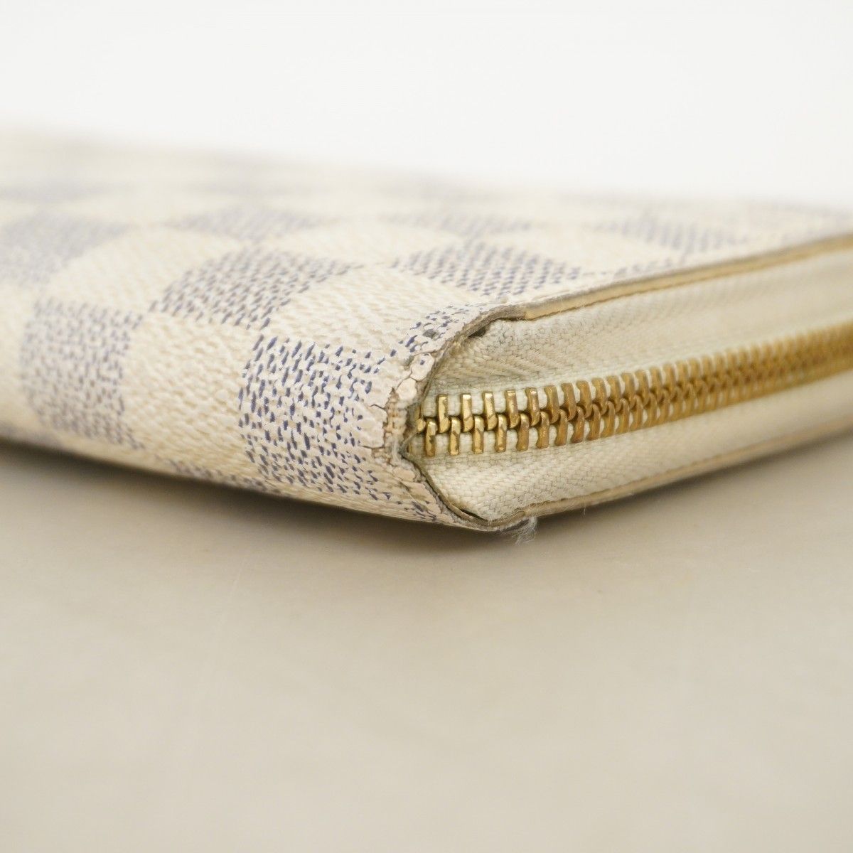 Louis Vuitton Wallet Damier Azur Zippy White — view 5