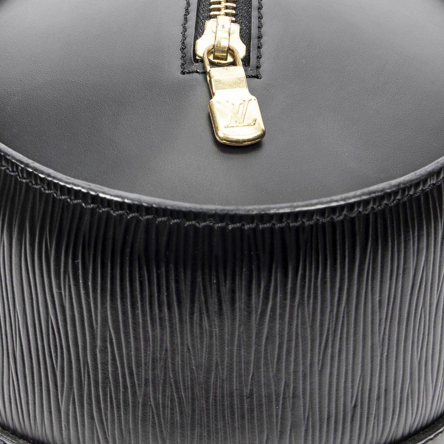 Louis Vuitton Soufflo Black Epi Messenger Bag — view 7