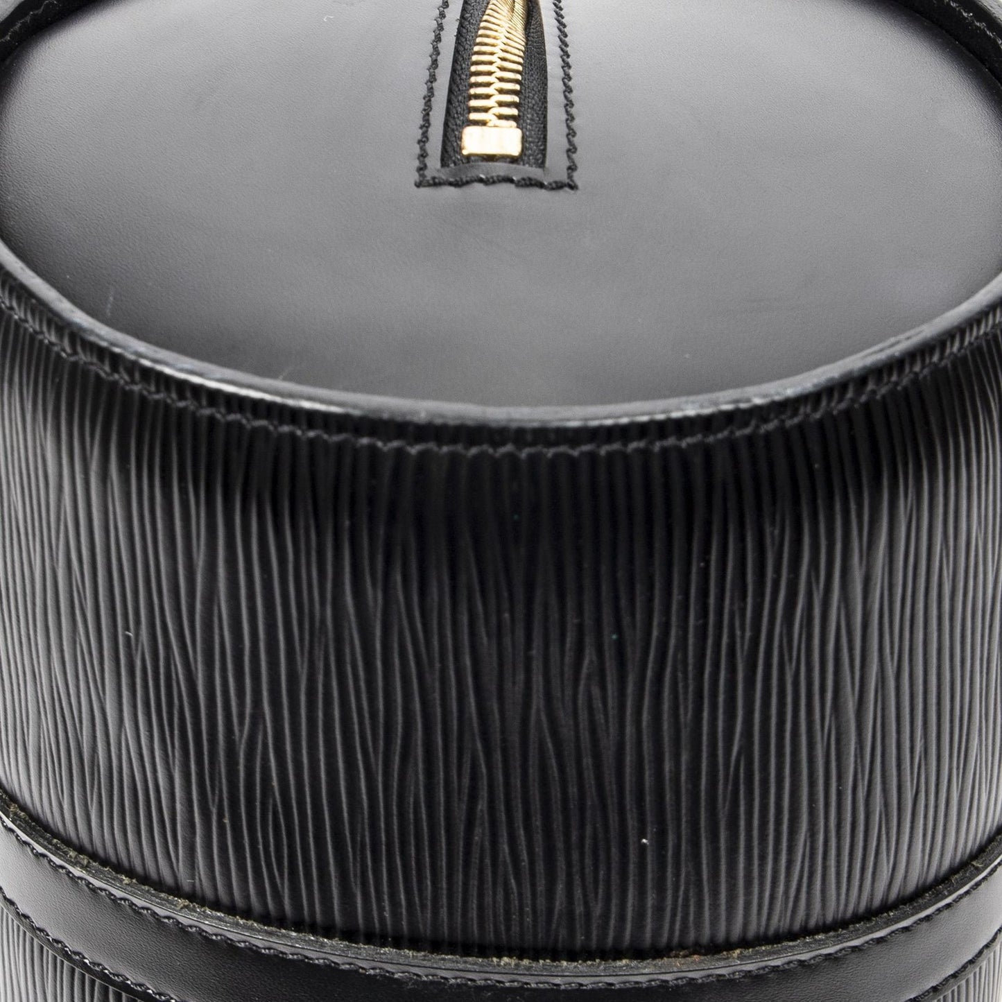 Louis Vuitton Soufflo Black Epi Messenger Bag — view 8