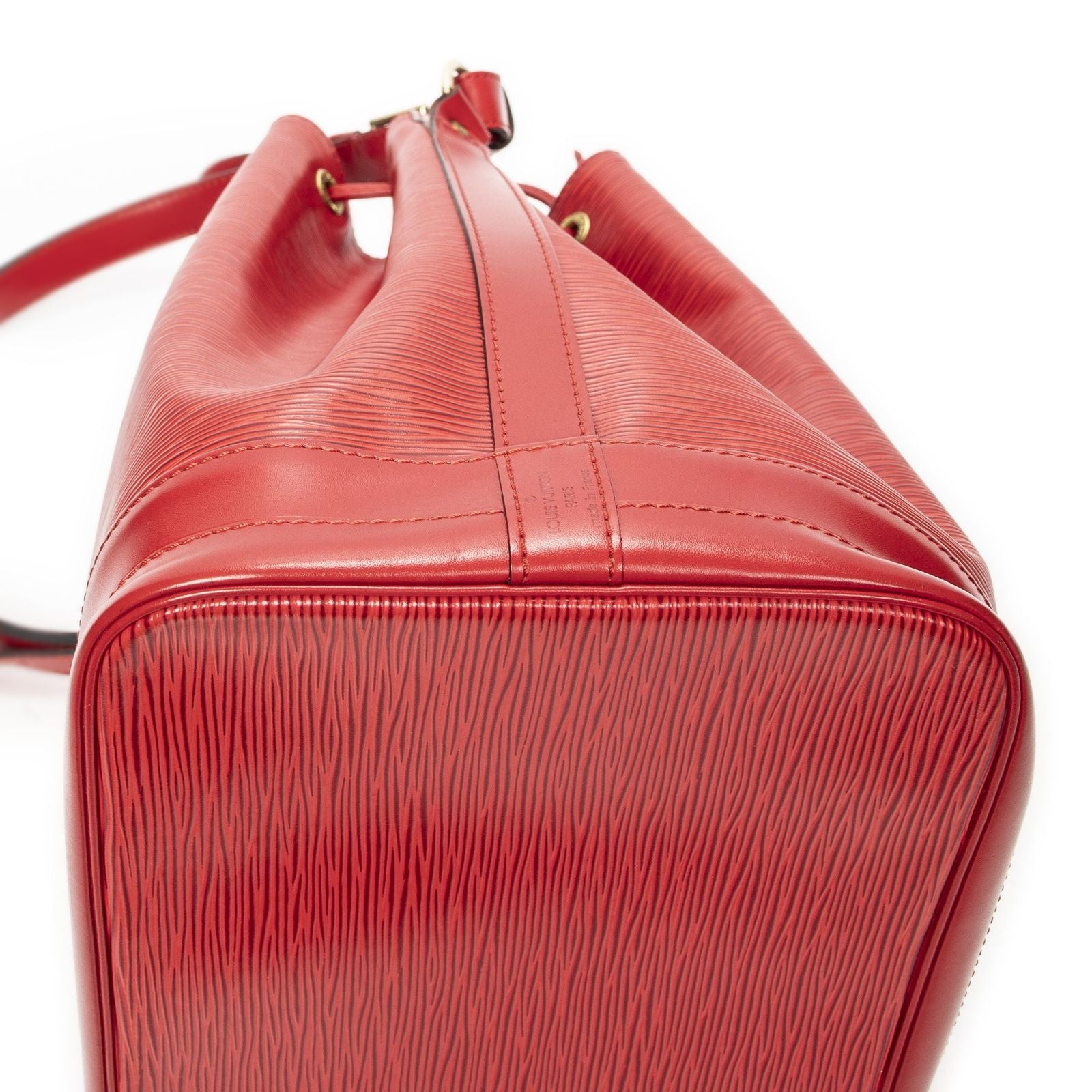 Louis Vuitton Noe Red Epi — view 8