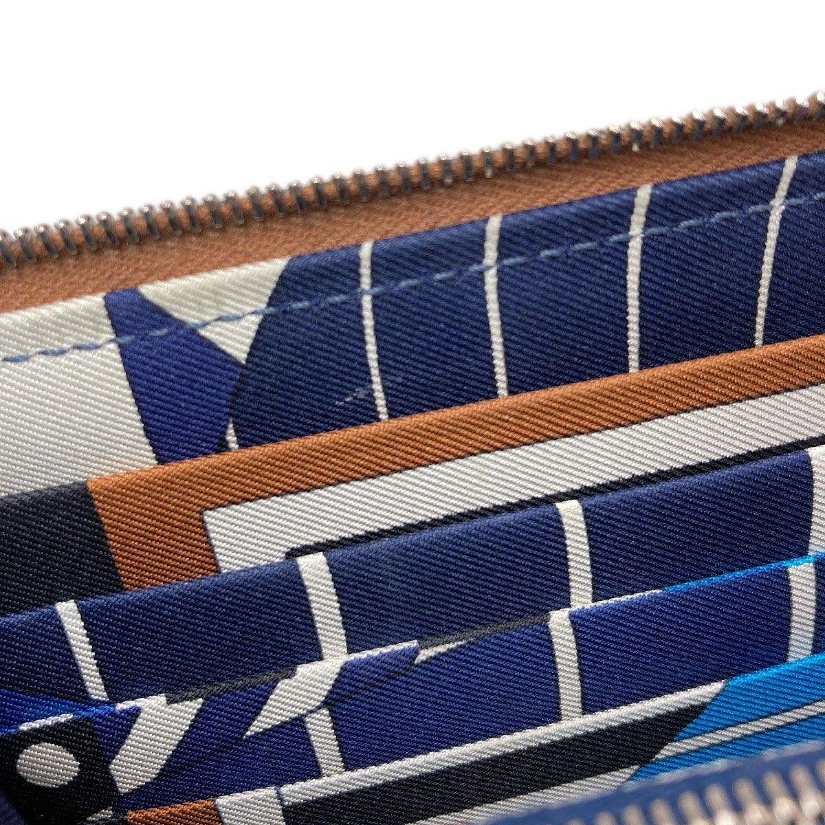 Hermes Azap Silk in Long Silver Wallet Epsom — view 9