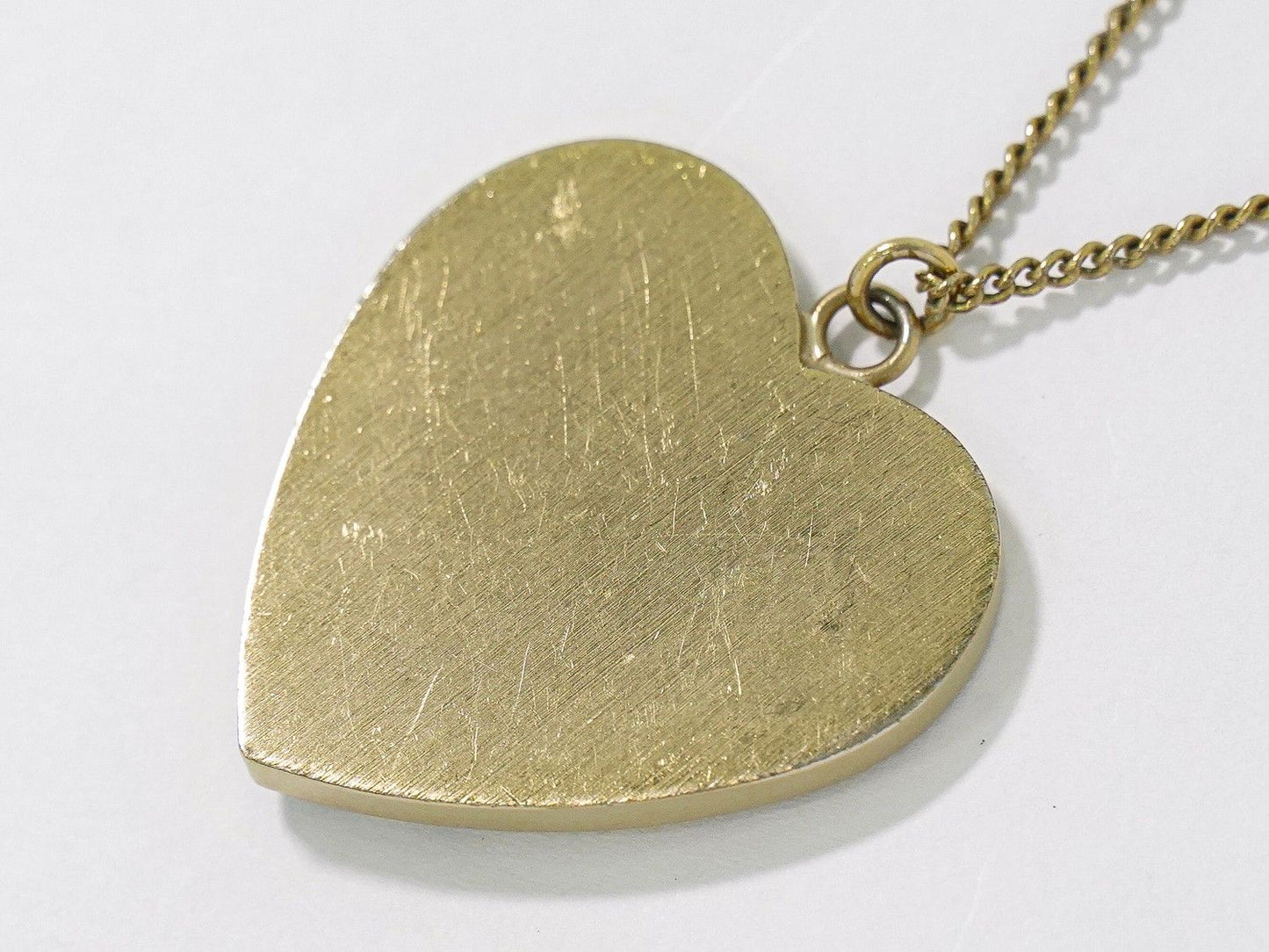 Chanel Coco Mademoiselle Heart Faux Pearl Necklace Pendant Gold Plated Ivory — view 5