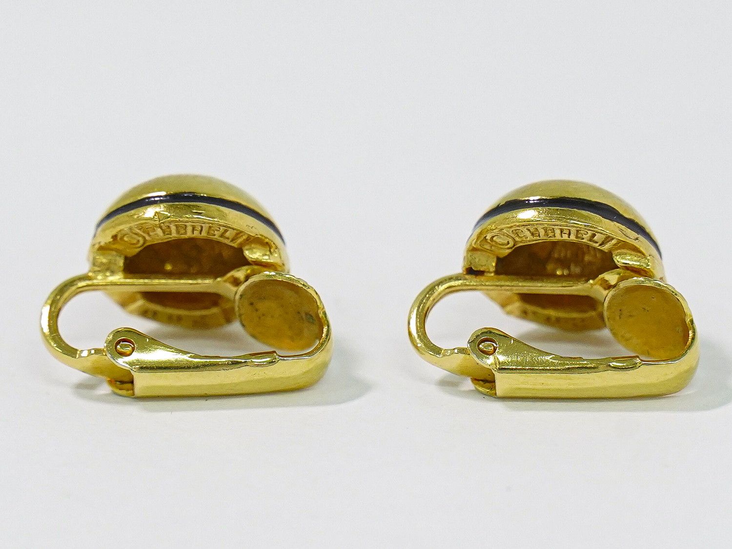 Chanel CC Logo Earrings Gold Plated — view 2