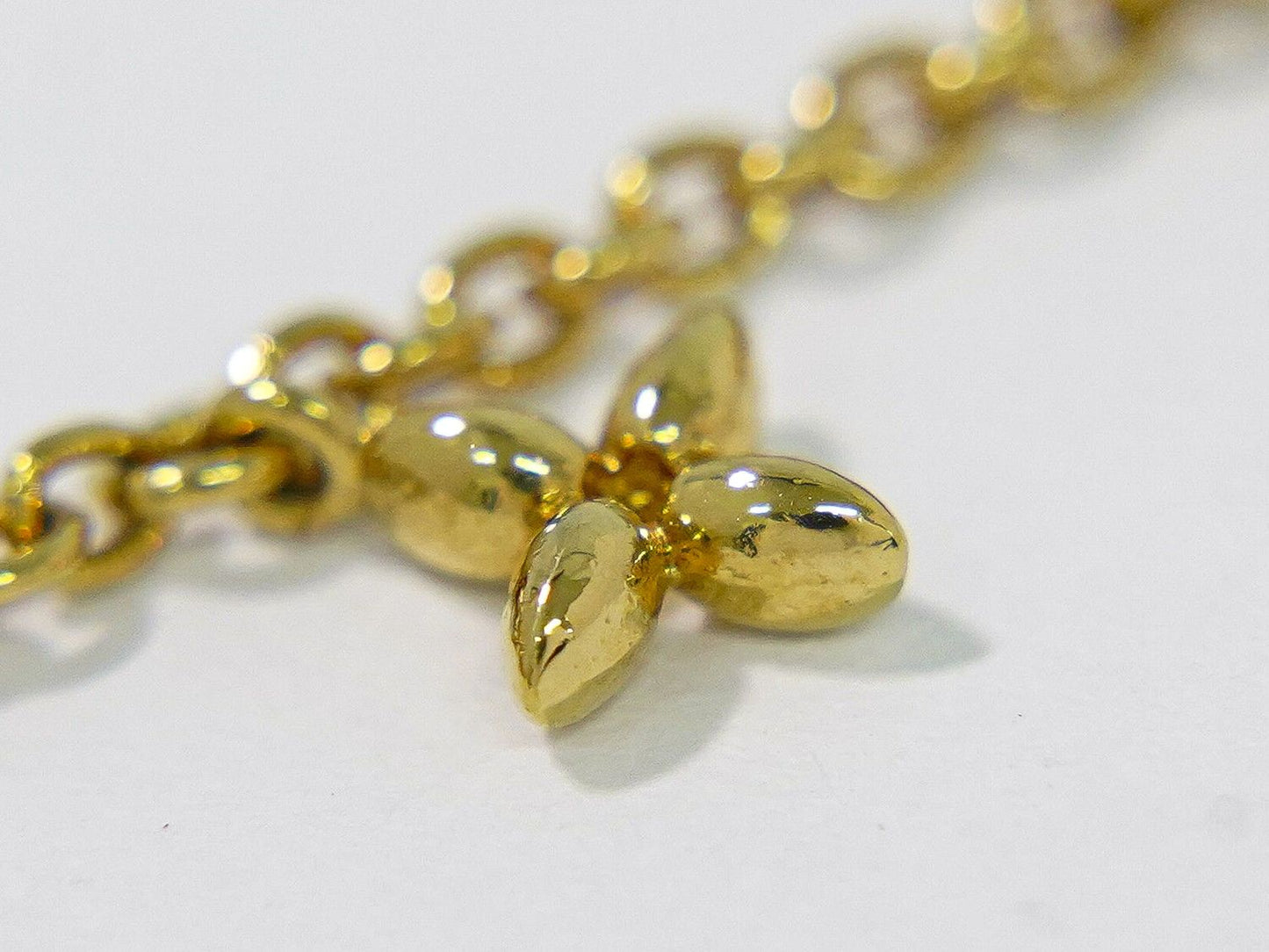 Louis Vuitton Bracelet LV Iconic Rhinestone Gold Plated — view 4