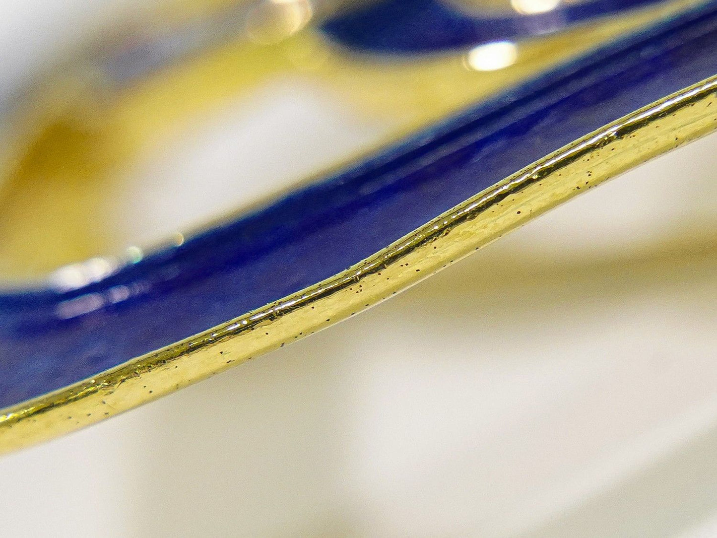 Chanel CC Logo Brooch Gold Plated Blue — view 8