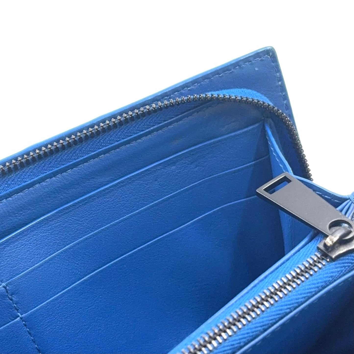 Bottega Veneta Intrecciato Leather Blue Wallet Gold — view 8