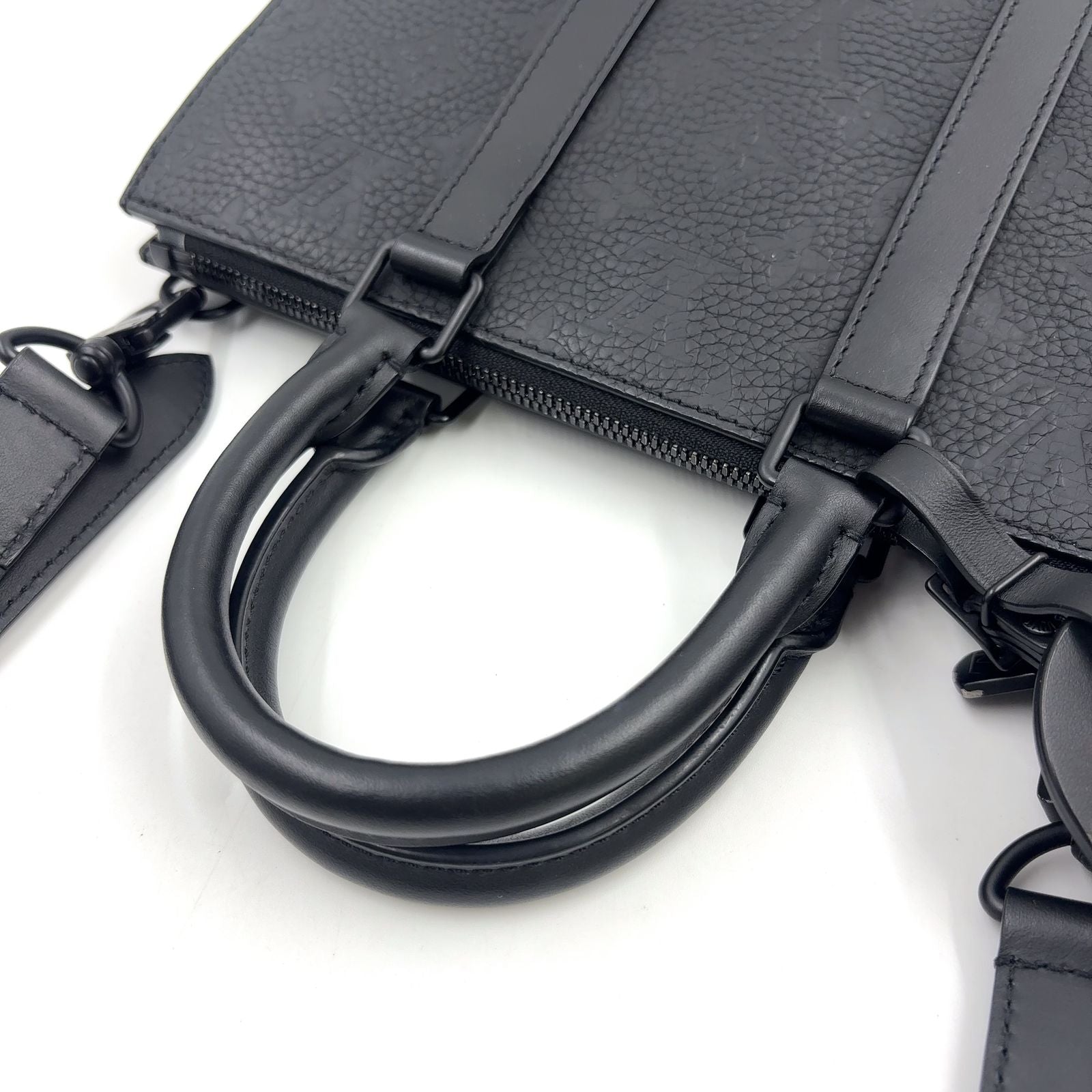 Louis Vuitton Sac Plat Cross Monogram Empreinte 2-Way Shoulder Leather Black — view 5