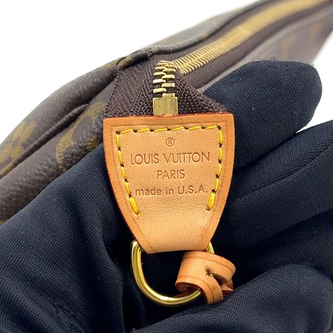 Louis Vuitton Pochette Monogram Leather Brown Handbag Gold — view 4
