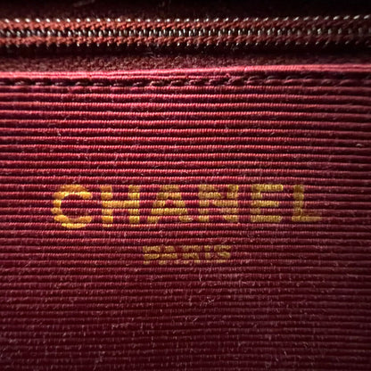 Chanel Turnlock Quilted Unknown Lambskin Black Chain Shoulder Bag Gold — view 4
