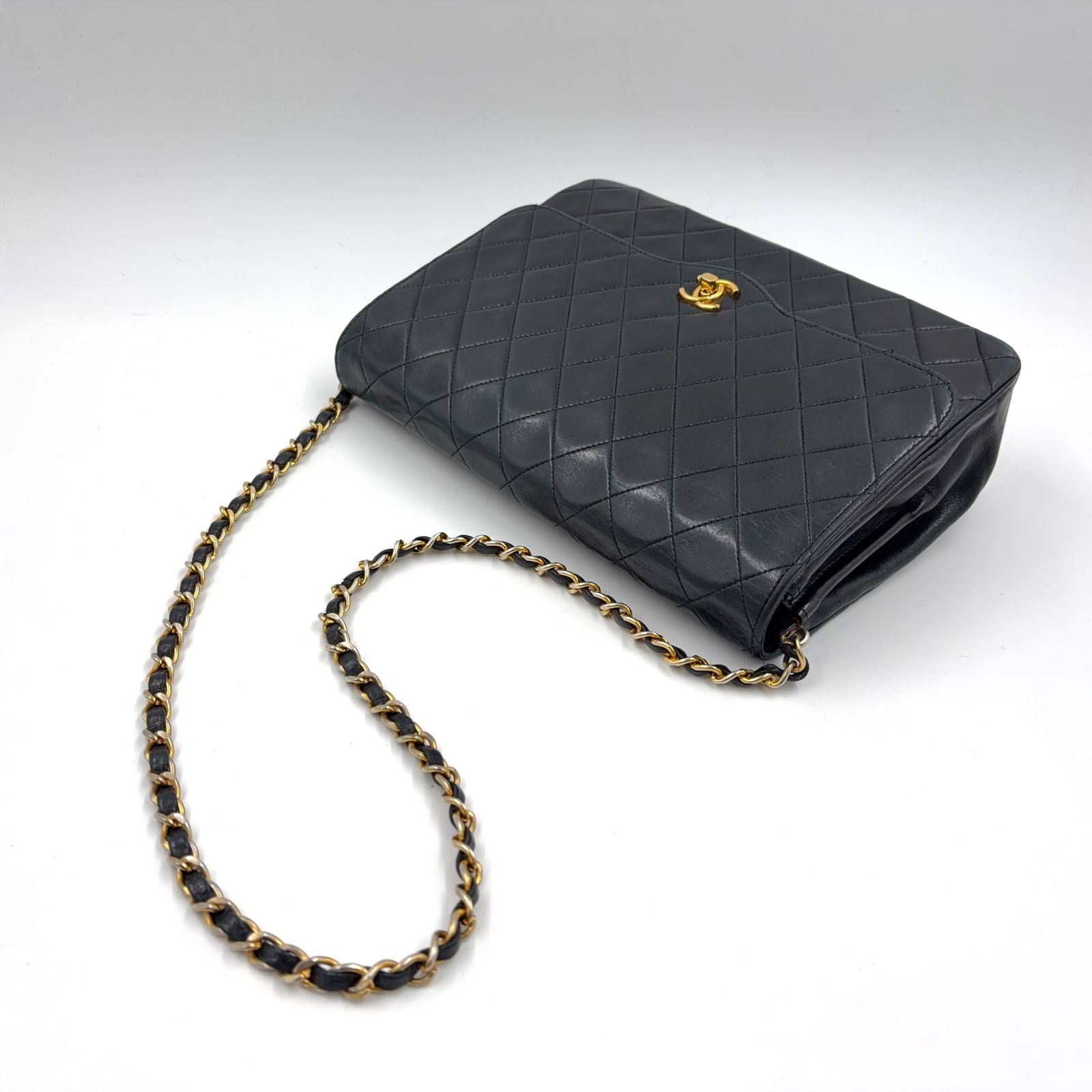 Chanel Turnlock Quilted Unknown Lambskin Black Chain Shoulder Bag Gold — view 6