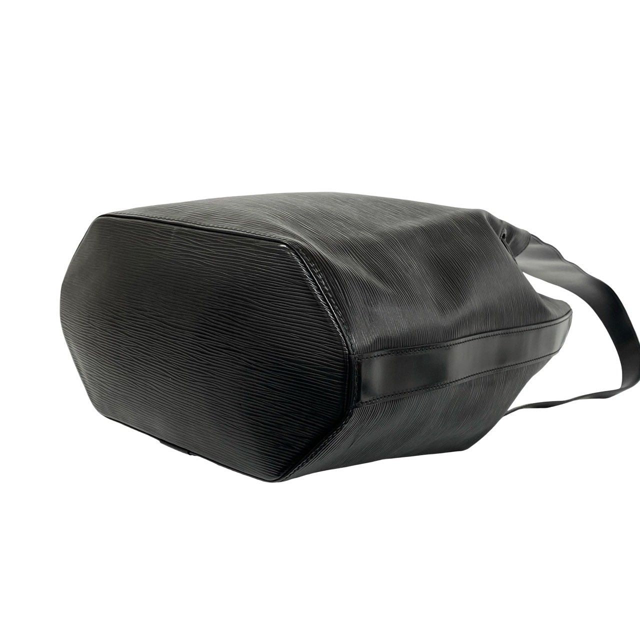 Louis Vuitton Vintage Sac Dos Epi Leather Belt Bag Noir — view 8