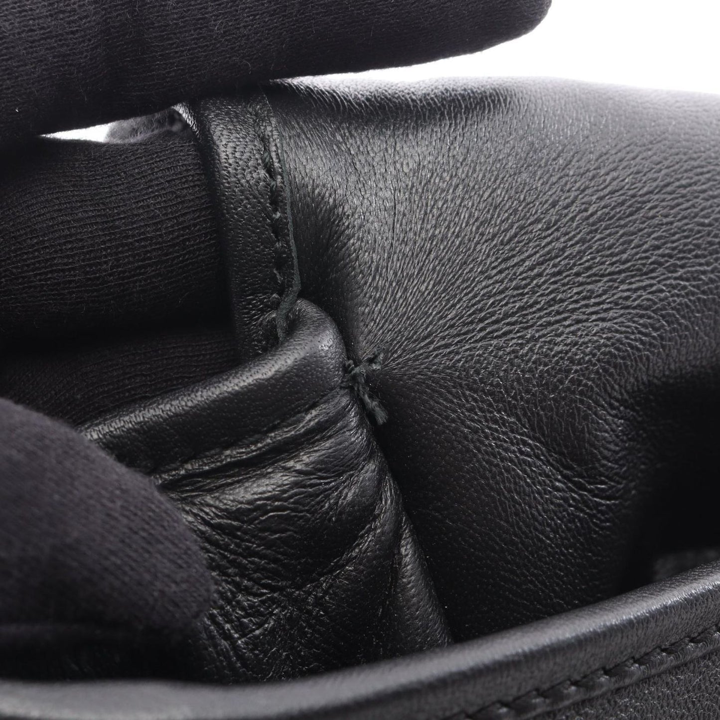 Bottega Veneta Shoulder Bag Intrecciato Black Leather — view 9