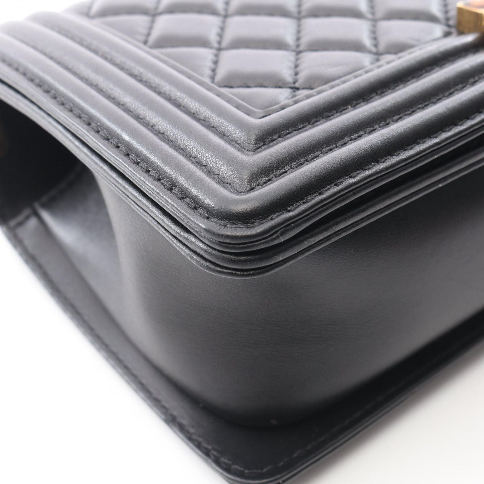 Chanel Shoulder Bag Black Lambskin Chain — view 9