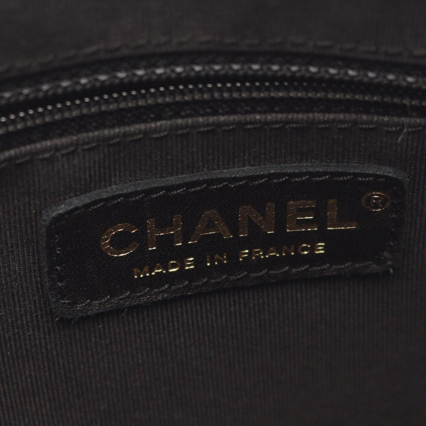 Chanel Shoulder Bag Quilted Black Caviar Leather CC Logo Chain — view 4