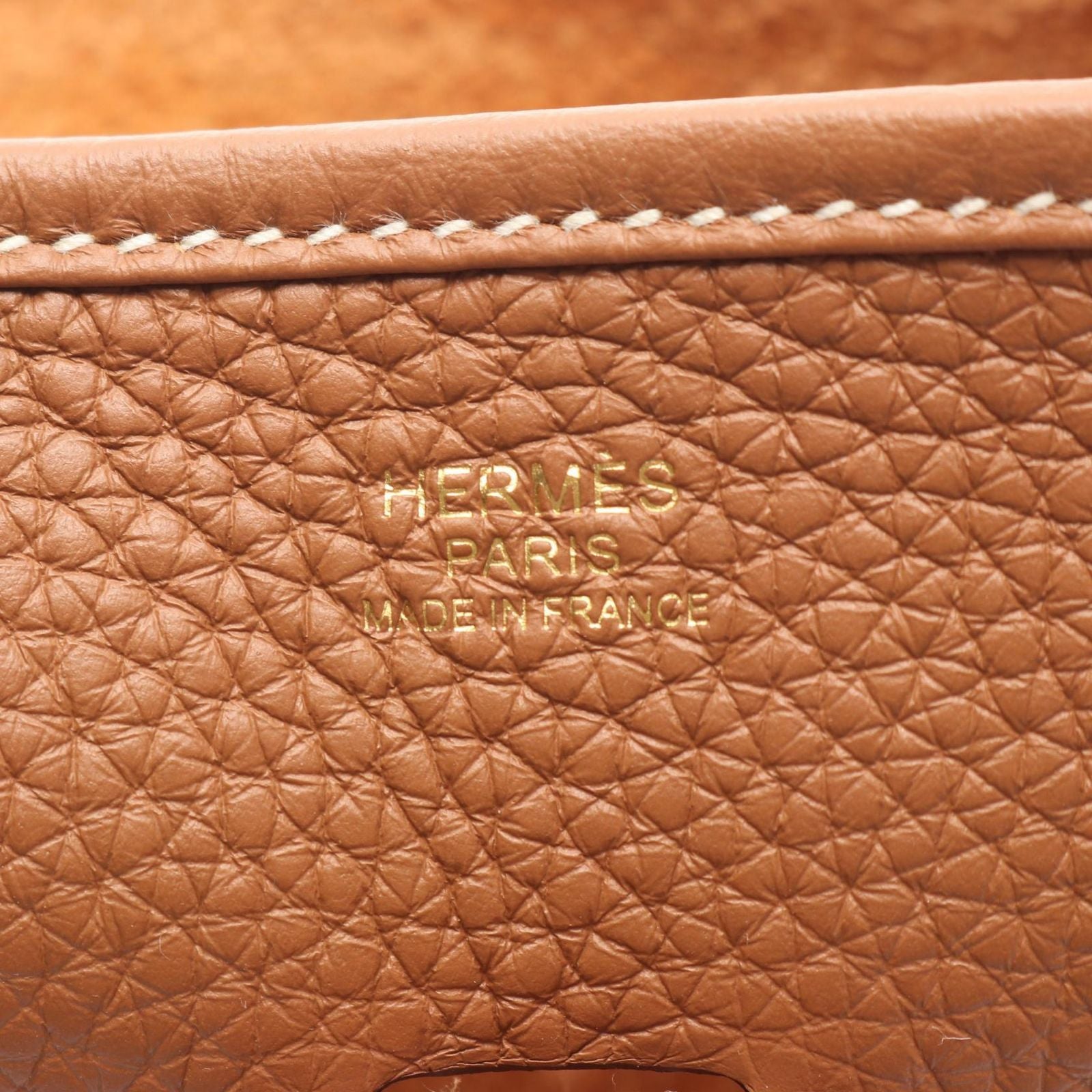 Hermes Shoulder Bag Evelyne 3 Trois PM Gold Leather — view 4