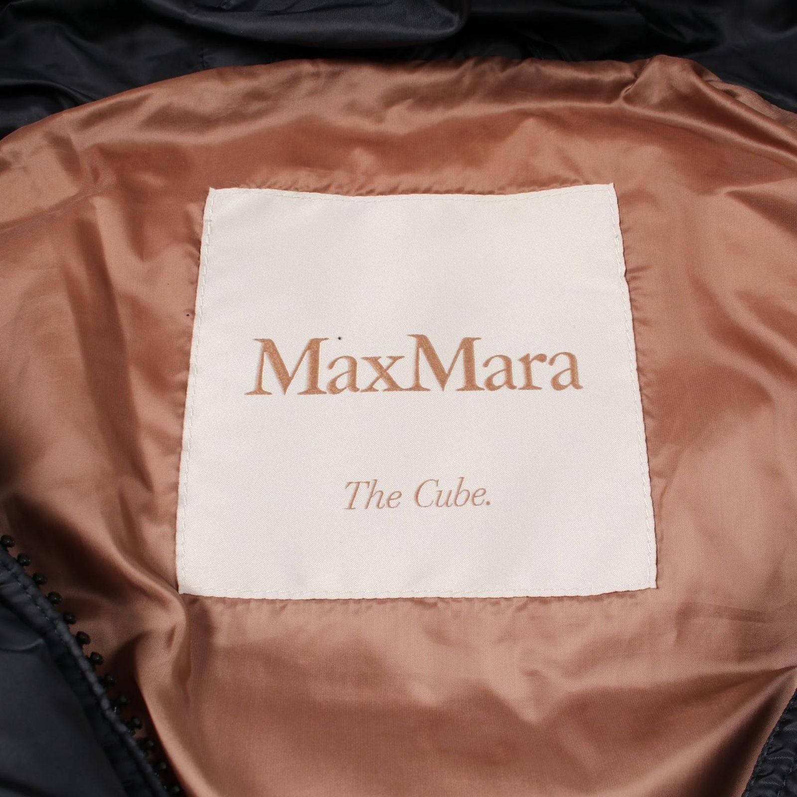 Max Mara Down Jacket the Cube Hooded — view 3