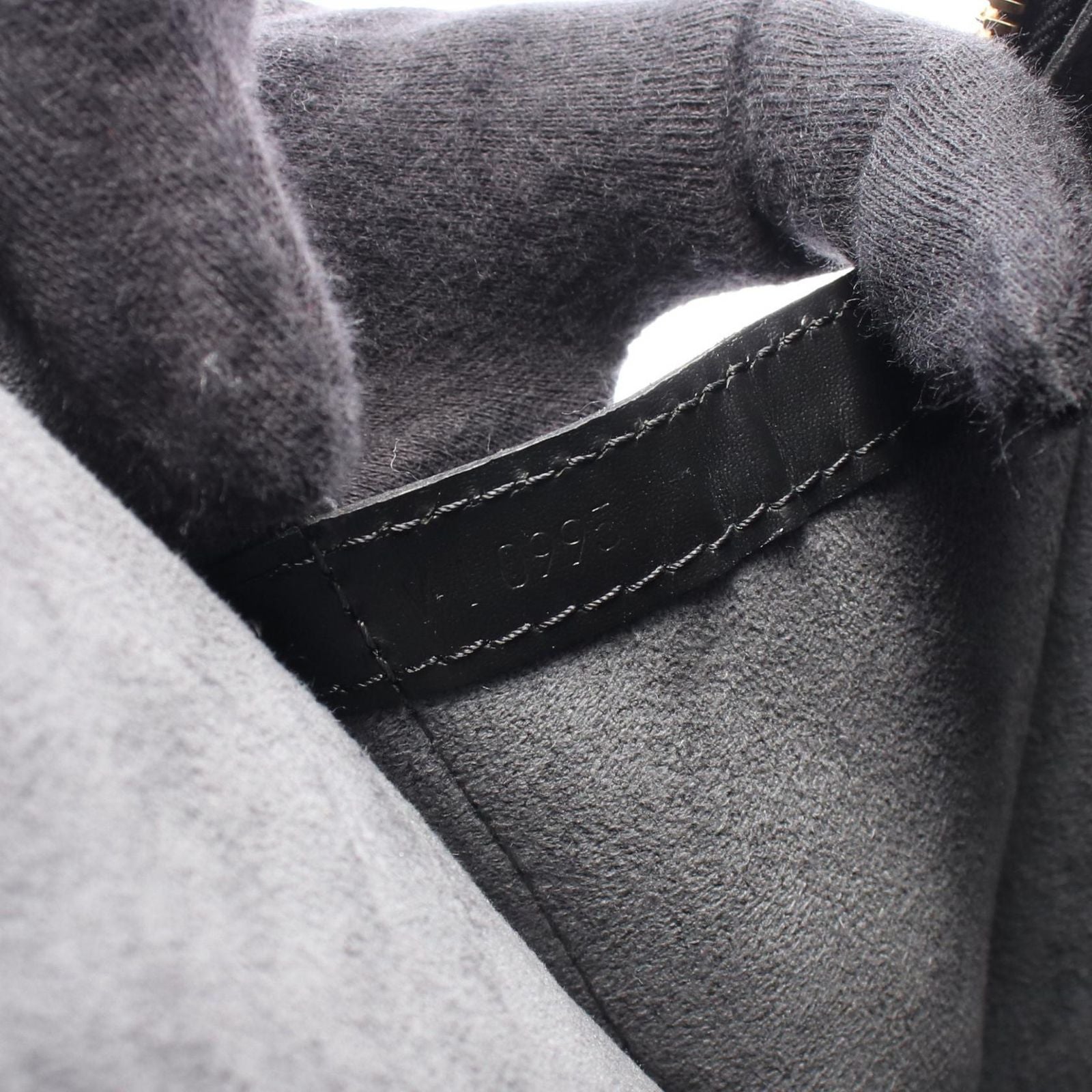 Louis Vuitton Backpack Gobelins Noir Leather — view 5