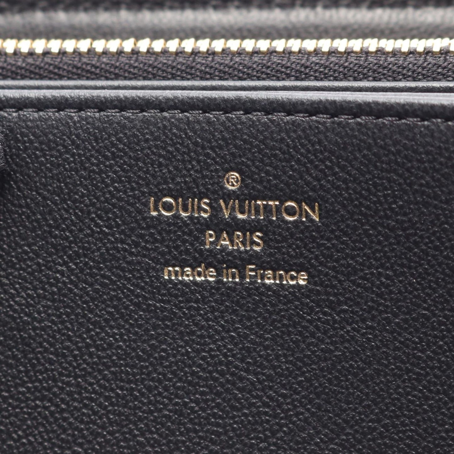 Louis Vuitton Round Wallet Zippy Coussin Noir Leather — view 4
