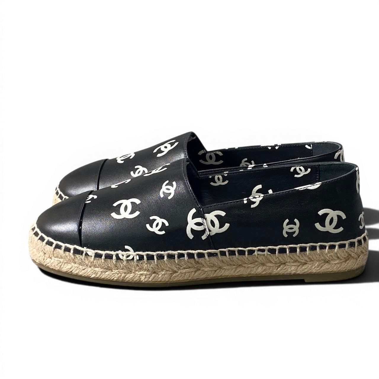 Chanel Espadrilles Flat Shoes CC Logo Leather 39 Black — view 3